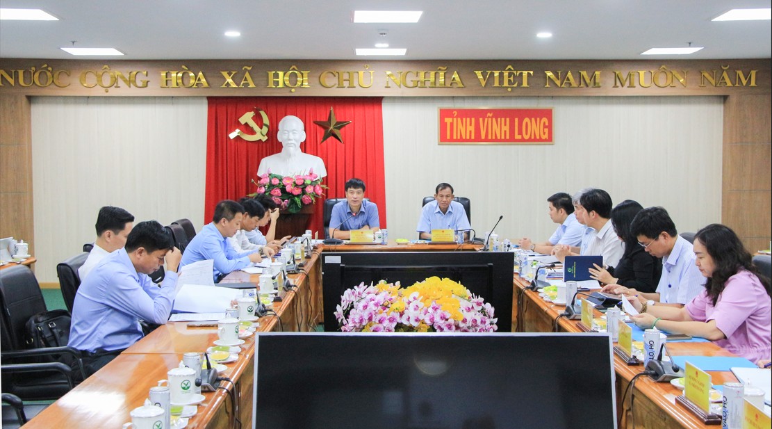 Bộ Xây dựng làm việc với Vĩnh Long, Đồng Tháp về phát triển nhà ở xã hội